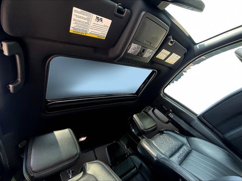 Used 2022 Nissan Frontier PRO-4X image 29