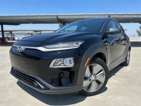 Used 2020 Hyundai Kona SEL FWD image 1