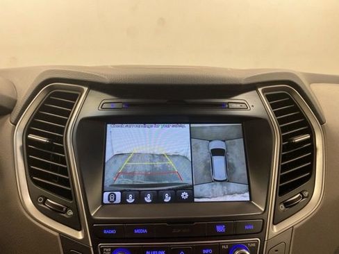 Used 2017 Hyundai Santa Fe Limited image 12