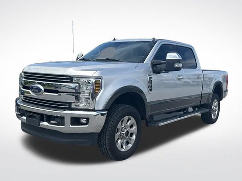 Used 2019 Ford F350 Lariat w/ Lariat Ultimate Package AWD/4WD image 2