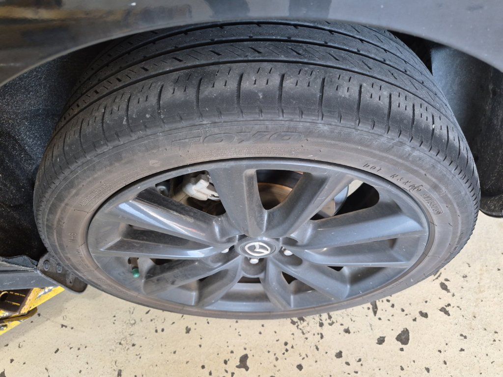 Used 2024 MAZDA MAZDA3 s FWD image 1