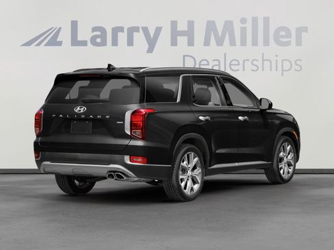 Used 2022 Hyundai Palisade SEL AWD/4WD image 2