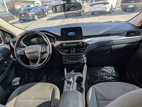 Used 2020 Ford Escape SE FWD image 14