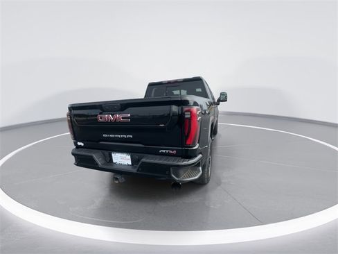 Used 2024 GMC Sierra 2500 AT4 w/ AT4 Premium Plus Package image 7