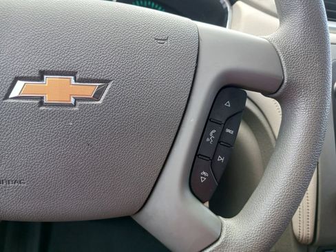 Used 2016 Chevrolet Traverse LS FWD image 29
