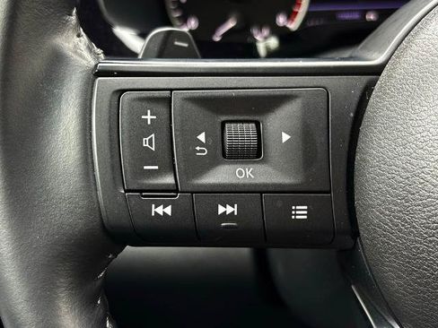 Certified 2024 Nissan Pathfinder SV w/ SV Premium Package FWD image 22