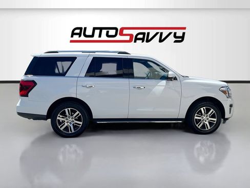 Used 2022 Ford Expedition Limited AWD/4WD image 8