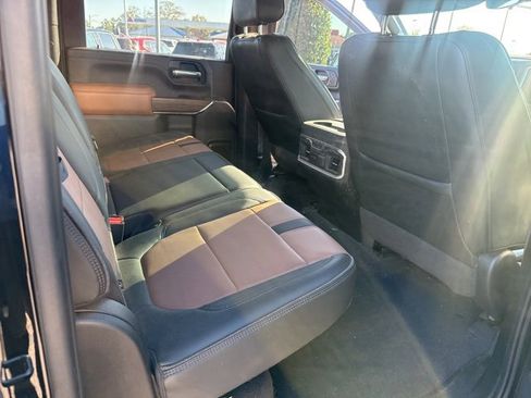 Used 2023 Chevrolet Silverado 2500 High Country w/ Technology Package image 11