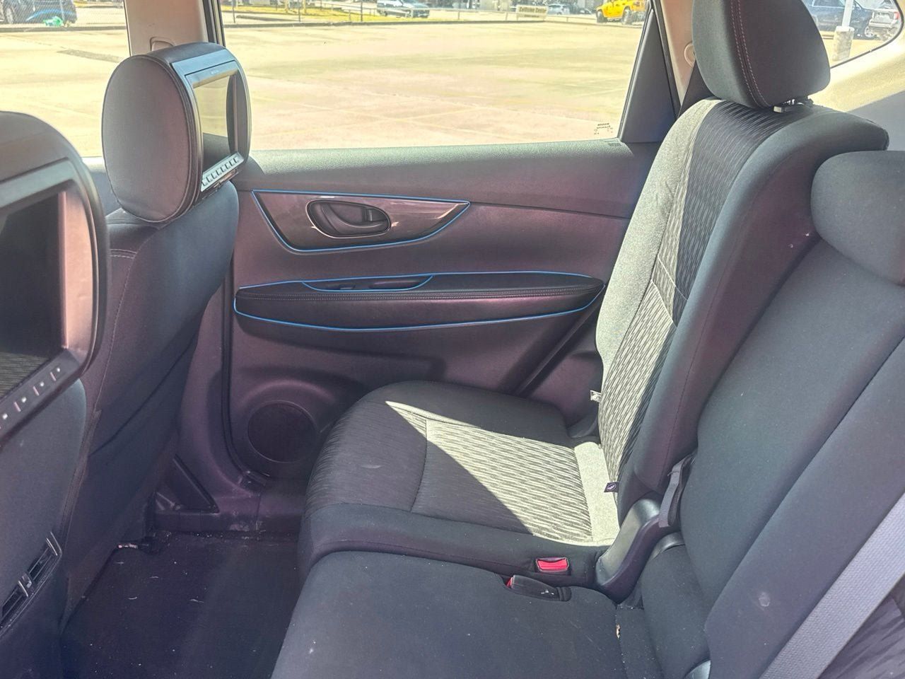 Used 2019 Nissan Rogue S FWD image 37