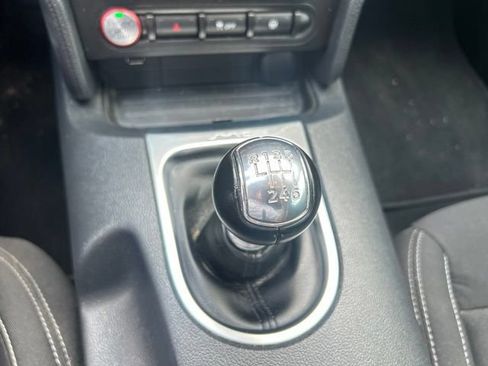 Used 2022 Ford Mustang GT RWD image 17