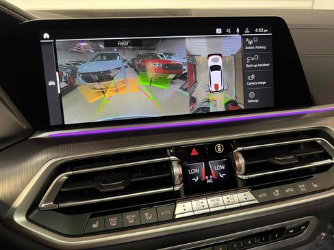 Used 2022 BMW X5 sDrive40i w/ Parking Assistance Package RWD image 8