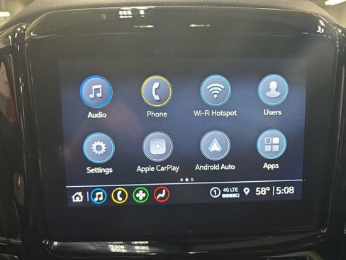 Used 2023 Chevrolet Traverse LT image 26