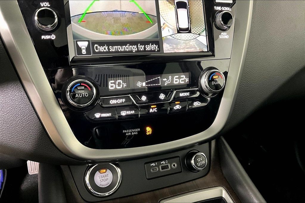 Used 2024 Nissan Murano Platinum w/ Cargo Package FWD image 33