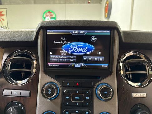 Used 2016 Ford F250 Lariat w/ Lariat Ultimate Package image 29