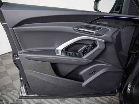 New 2025 Audi Q5 Premium Plus image 22