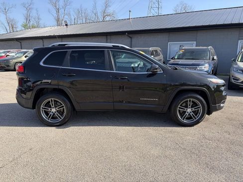 Used 2016 Jeep Cherokee Limited image 4