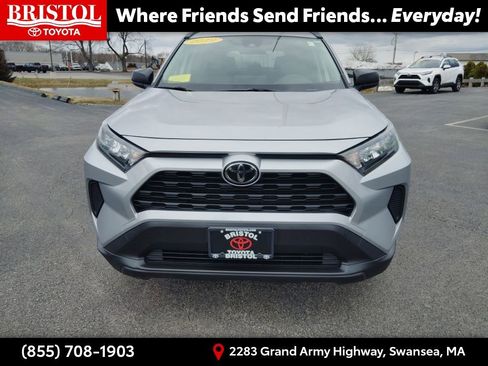 Used 2019 Toyota RAV4 LE w/ All Weather Liner Package image 27