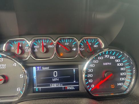 Used 2019 GMC Yukon XL SLT image 41