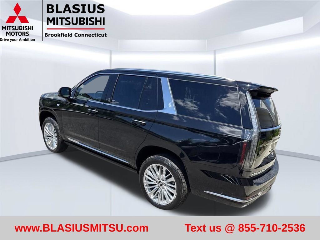 Used 2026 Cadillac Escalade Luxury AWD/4WD image 19