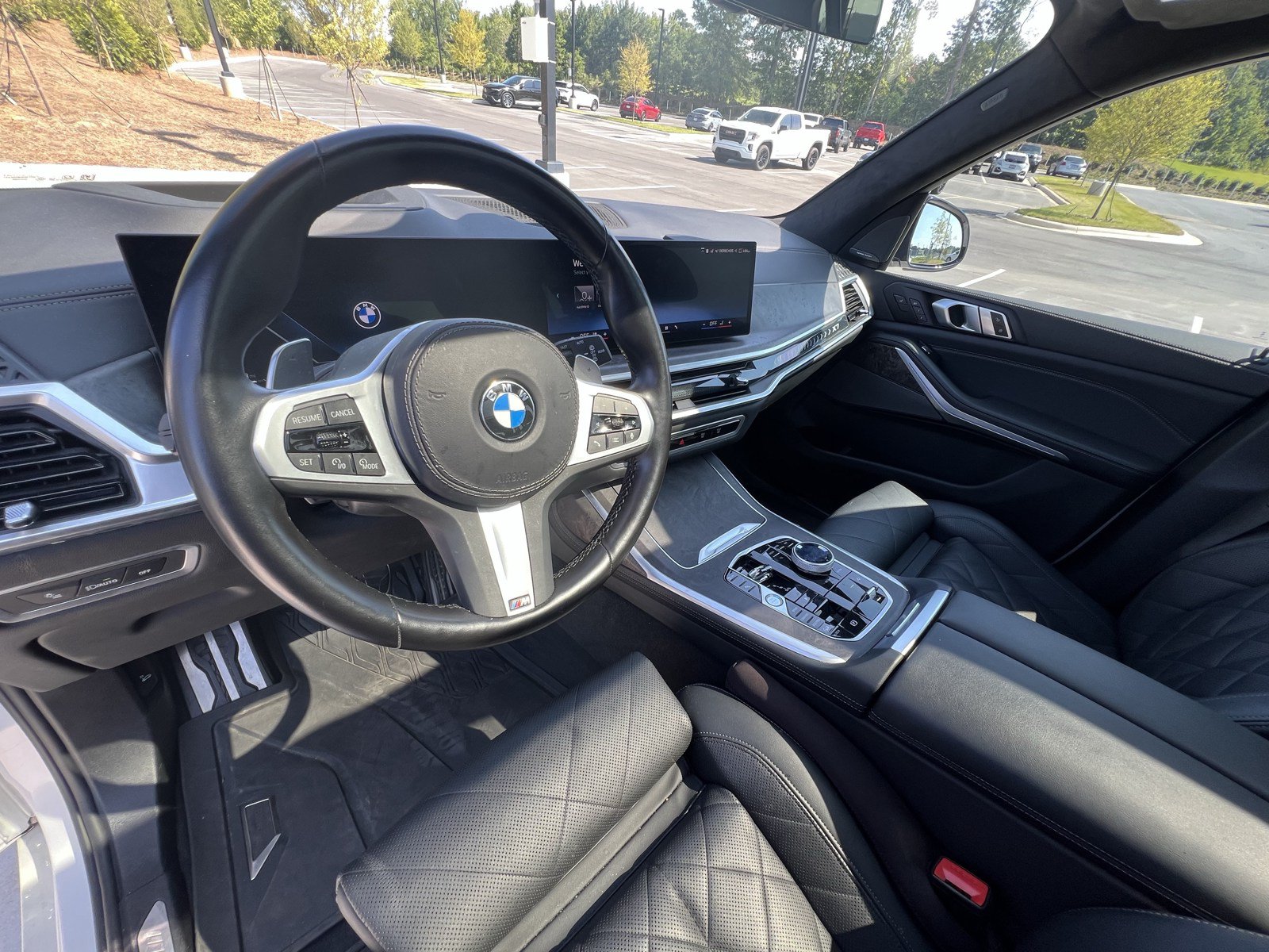 Used 2024 BMW X7 xDrive40i w/ Executive Package AWD/4WD image 17
