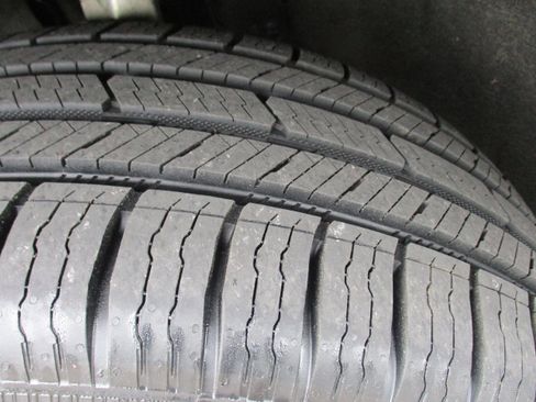 Used 2016 Jeep Grand Cherokee Limited AWD/4WD image 10