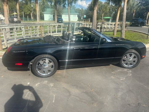 Used 2002 Ford Thunderbird image 2