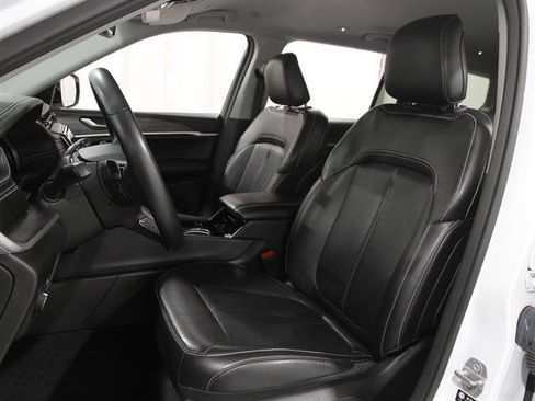 Used 2021 Jeep Grand Cherokee L Limited image 5