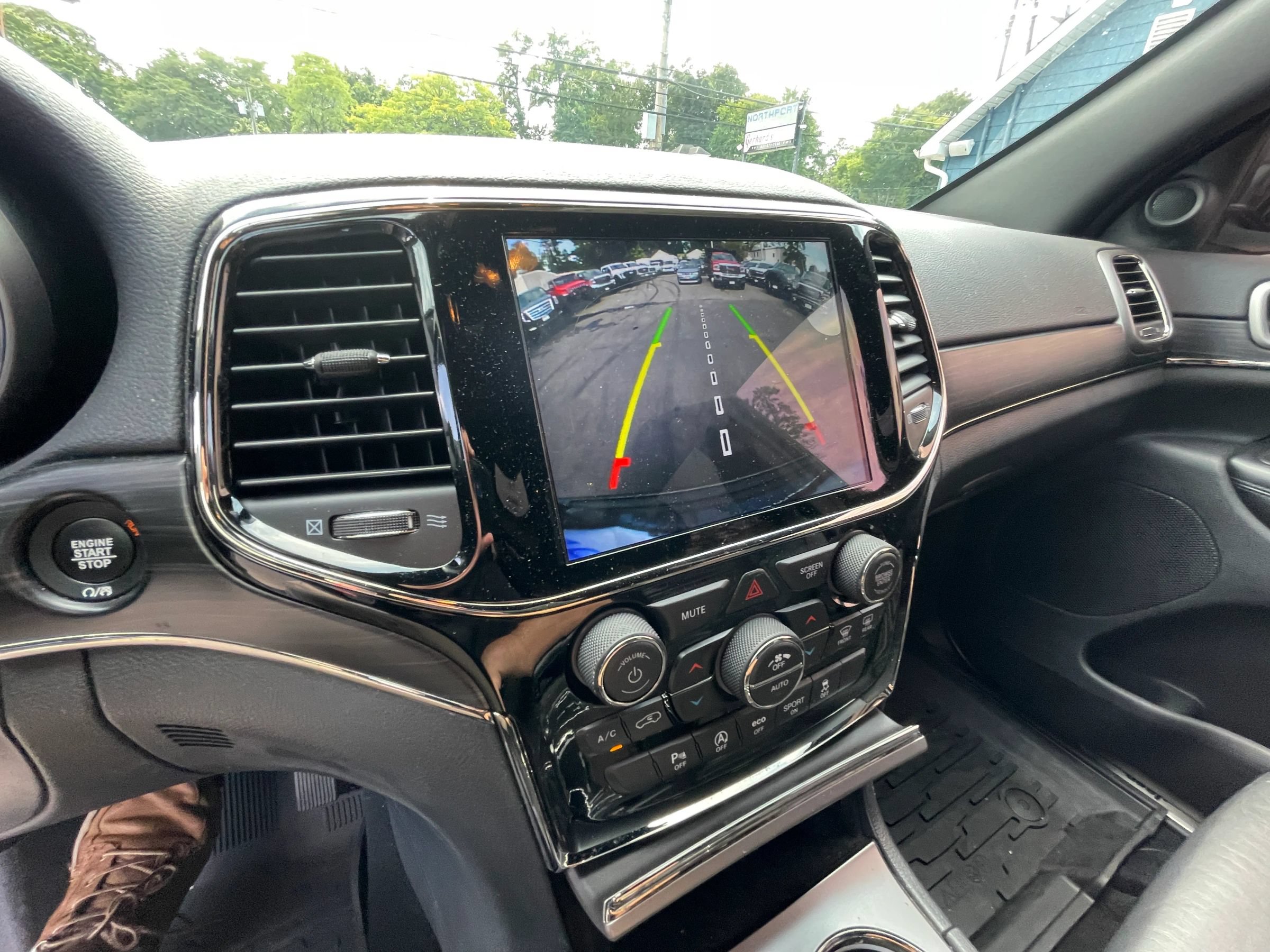 Used 2019 Jeep Grand Cherokee Limited X AWD/4WD image 17