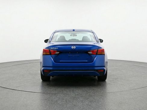 Used 2025 Nissan Altima 2.5 SV image 7