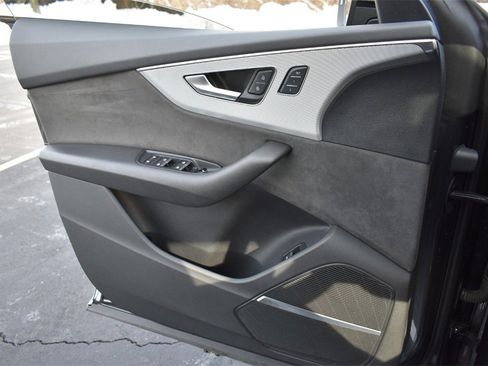 Used 2020 Audi SQ8 Premium Plus w/ Driver Assistance Package image 35