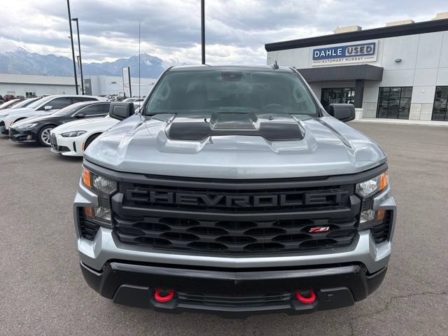 Used 2025 Chevrolet Silverado 1500 Custom Trail Boss w/ LPO, Dark Essentials Package AWD/4WD image 2