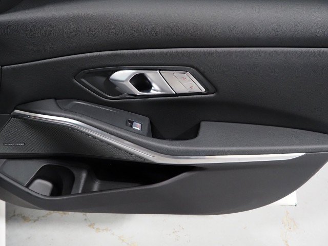 Used 2025 BMW M340i w/ Premium Package RWD image 68
