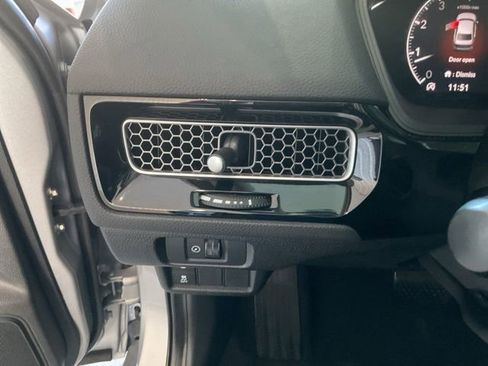 Certified 2022 Honda Civic EX image 7