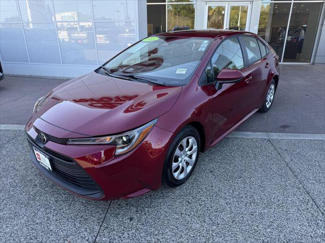 Certified 2025 Toyota Corolla LE FWD image 4