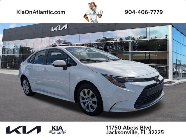 Used 2024 Toyota Corolla LE FWD image 1