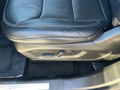 Used 2022 Ford Explorer Limited image 35