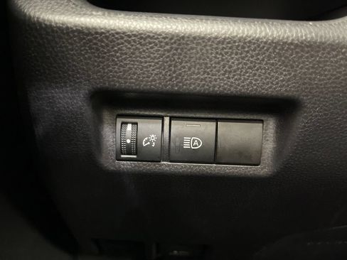Certified 2025 Toyota RAV4 XLE AWD/4WD image 28