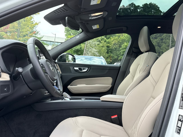 Certified 2026 Volvo XC60 B5 Plus AWD/4WD image 10