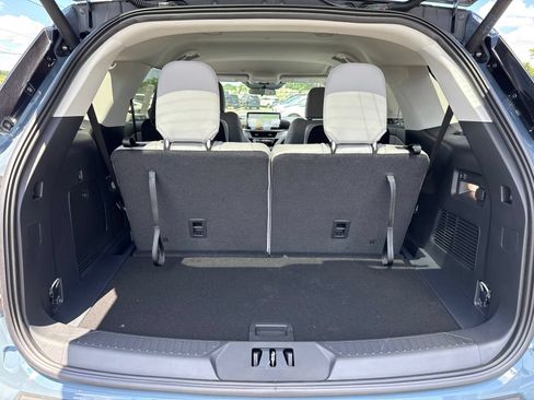 New 2026 Ford Explorer Active w/ Active Comfort Package AWD/4WD image 40