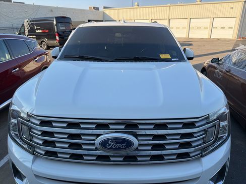 Used 2019 Ford Expedition Limited image 2