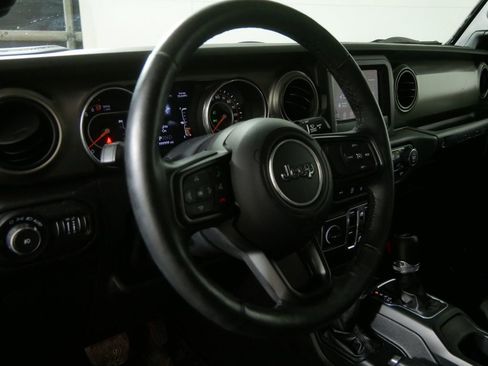 Used 2018 Jeep Wrangler Unlimited Sport S image 11