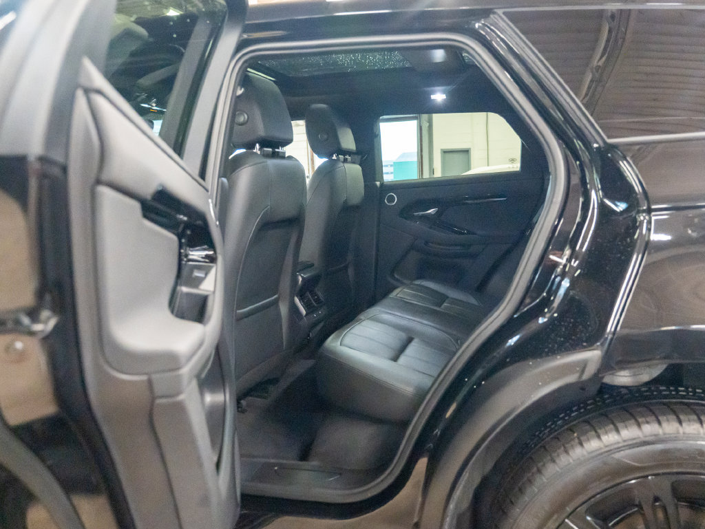 Used 2025 Land Rover Range Rover Evoque S AWD/4WD image 34