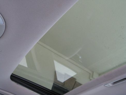 Used 2013 Hyundai Genesis 3.8 w/ Technology Pkg RWD image 19