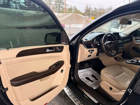 Used 2017 Mercedes-Benz GLE 350 GLE 350 4MATIC Sport Utility 4 image 14