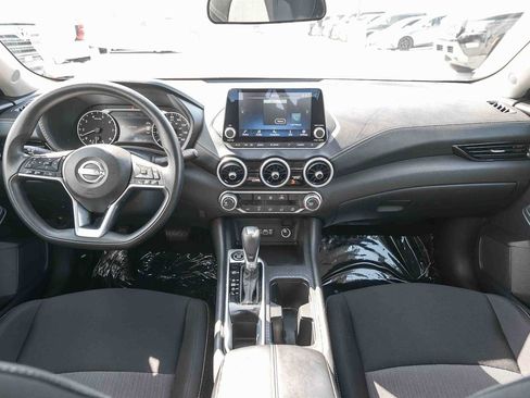 Used 2025 Nissan Sentra SV FWD image 13