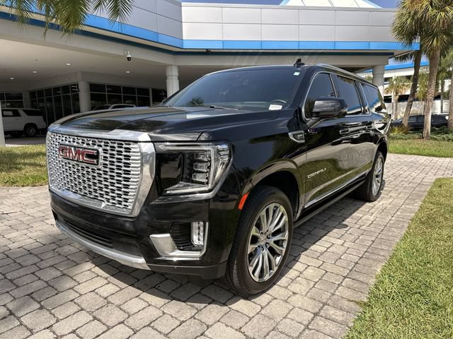 Used 2023 GMC Yukon XL Denali AWD/4WD image 20