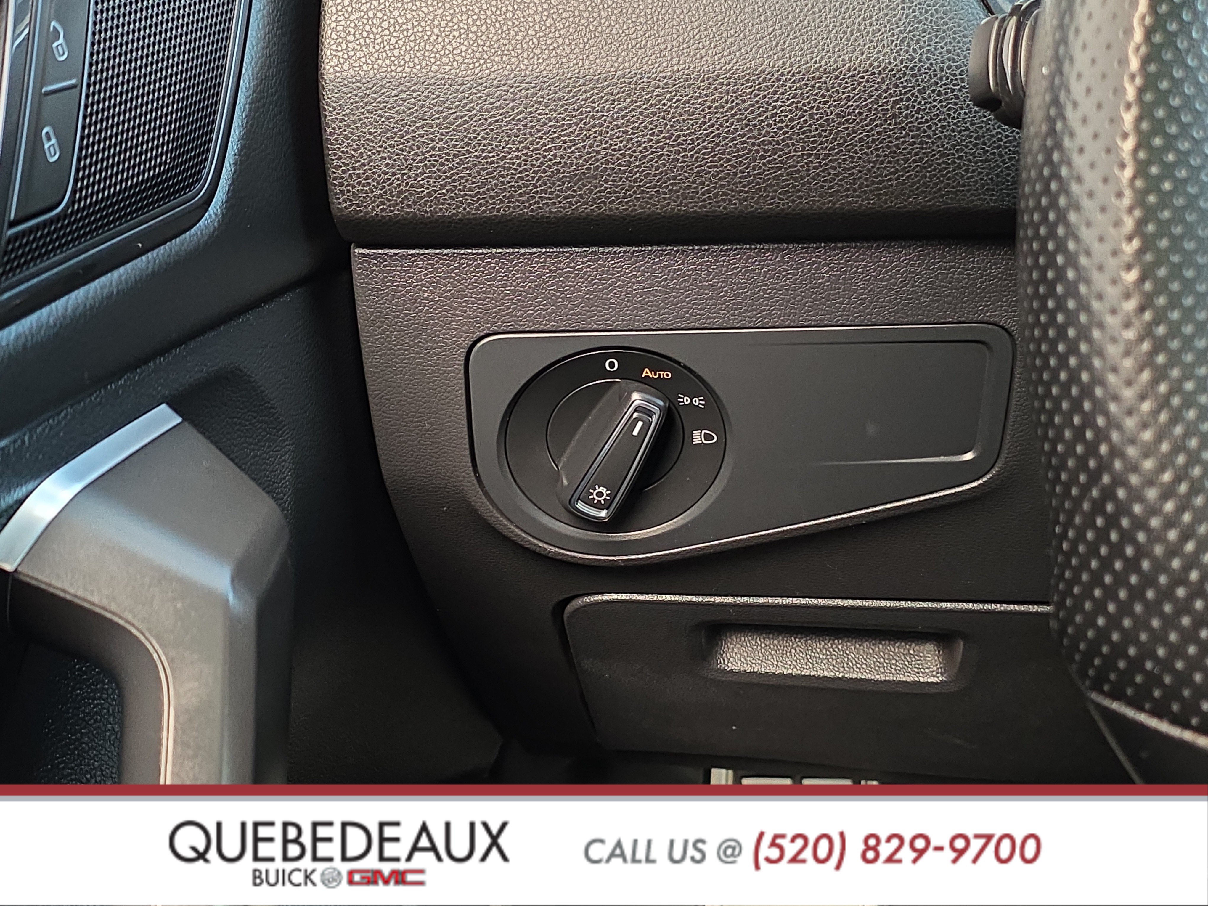 Used 2022 Volkswagen Tiguan SE R-Line FWD image 25