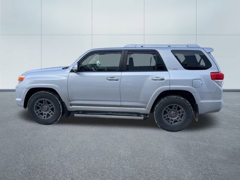 Used 2013 Toyota 4Runner SR5 image 7