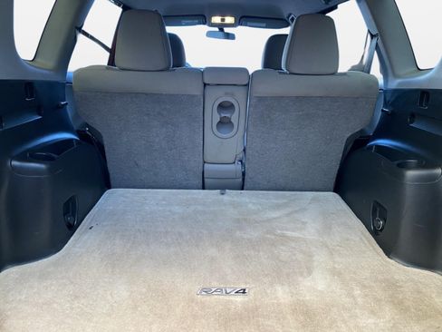 Used 2011 Toyota RAV4 4WD w/ Base L4 Extra Value Pkg image 13