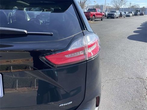 Used 2023 Ford Edge SEL w/ Convenience Package image 33